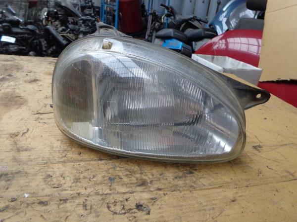 PHARE DROIT OPEL - Vue 1